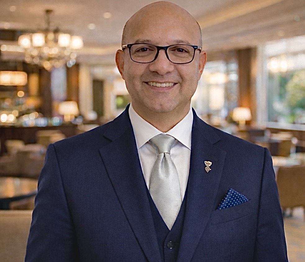 Paul-Nicusor Alexa, Food & Beverage Director specializzato nella redditività e performance del reparto Food & Beverage